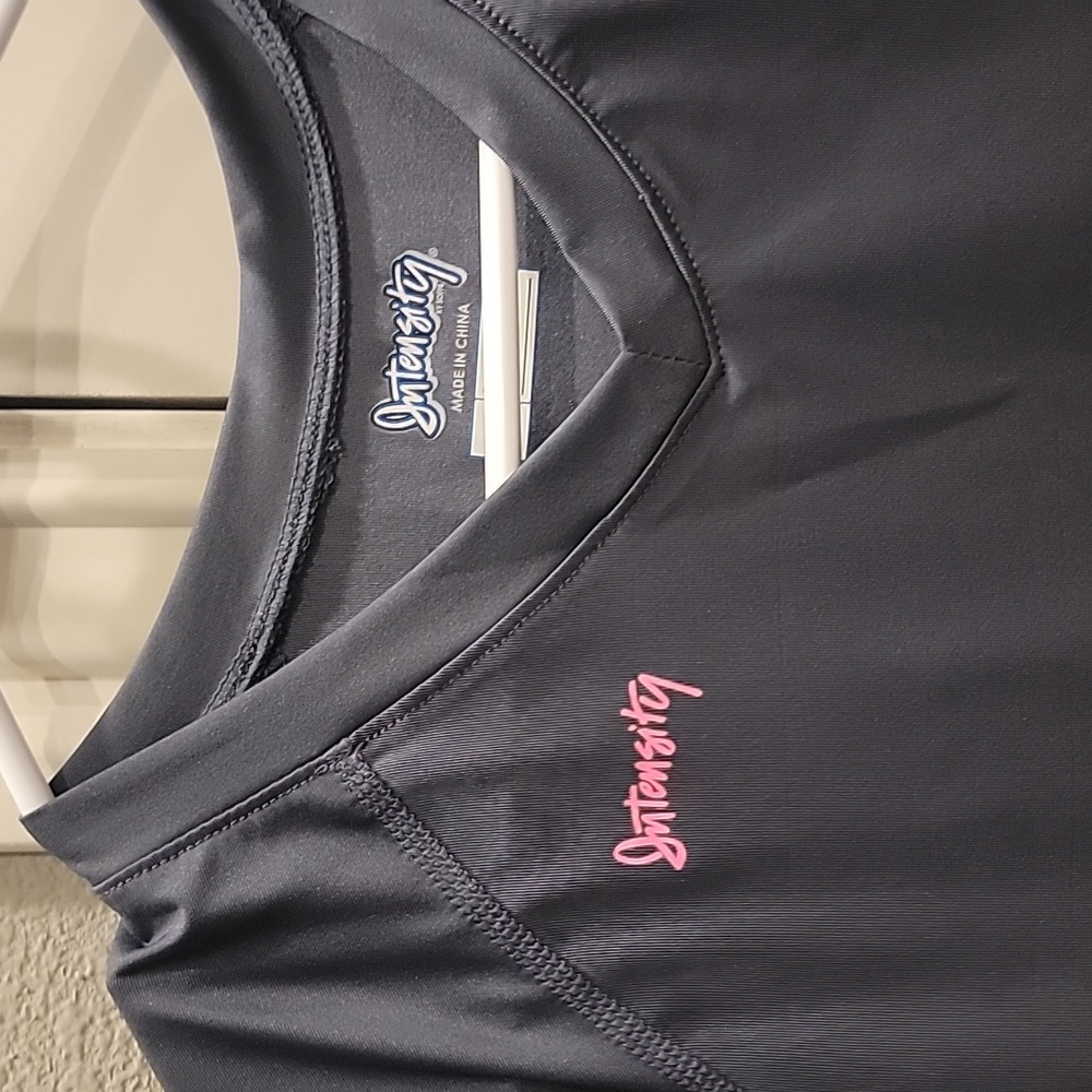 Intensity Dri Fit Small Top - Picture 2 of 3